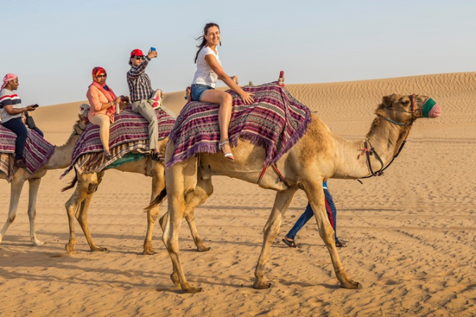 Abu Dhabi Camel Trekking Tour